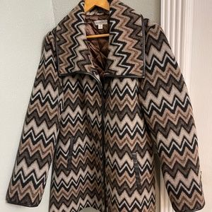 Dressbarn winter coat=  underarm to cuff 18", bust 46"